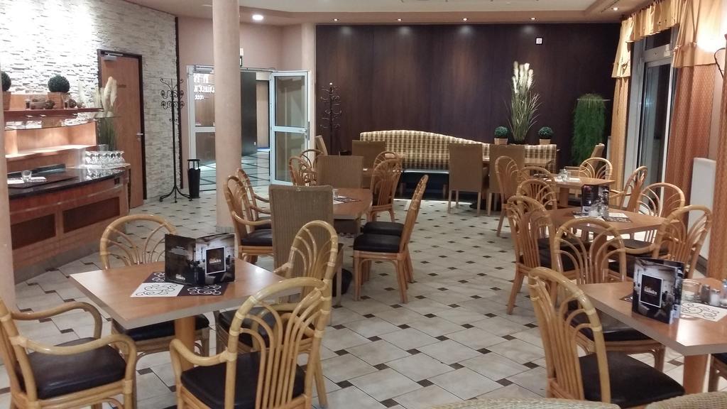 Akzent Hotel Stadt Schluechtern ***S Eksteriør billede