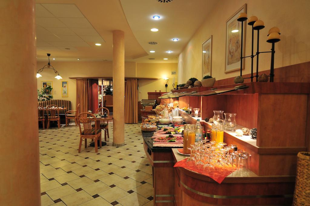 Akzent Hotel Stadt Schluechtern ***S Eksteriør billede